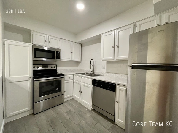 2 bedrooms apartment for rent in Midtown-Westport - KCMO, Kansas City