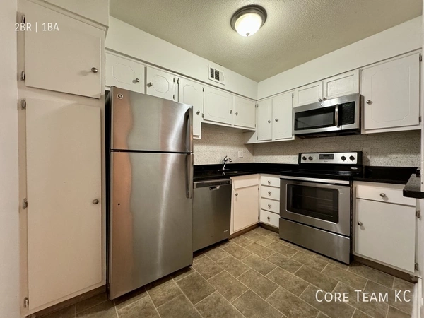 2 bedrooms apartment for rent in Midtown-Westport - KCMO, Kansas City