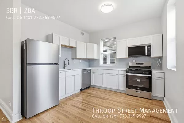 3 bedrooms apartment for rent in Washington Park - South Side, Chicago