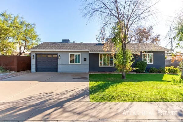 3 bedrooms apartment for rent in Biltmore Area - Phoenix, Phoenix