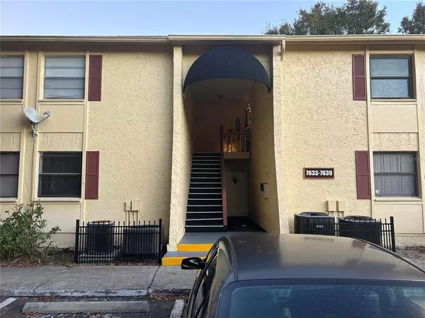 3 bedrooms apartment for rent in Town 'n' Country - West Tampa, Tampa