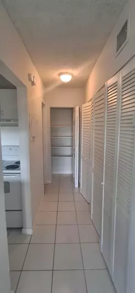 Studio Apartment for rent in Miami Gardens - Miami Dade, Miami