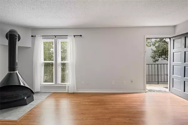 2 bedrooms apartment for rent in Oak Lawn - Ne Dallas, Dallas