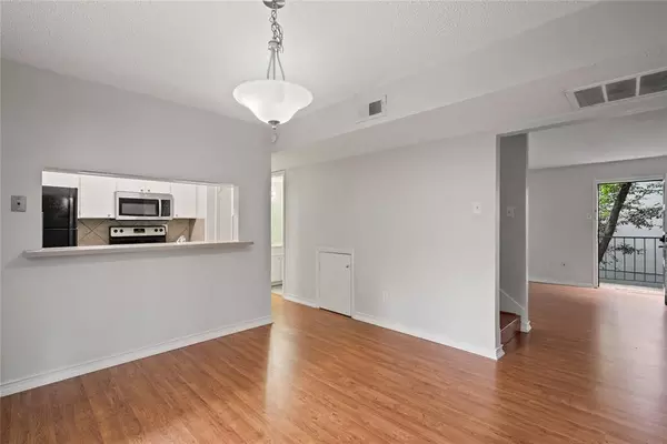 2 bedrooms apartment for rent in Oak Lawn - Ne Dallas, Dallas