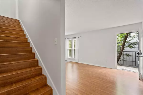 2 bedrooms apartment for rent in Oak Lawn - Ne Dallas, Dallas