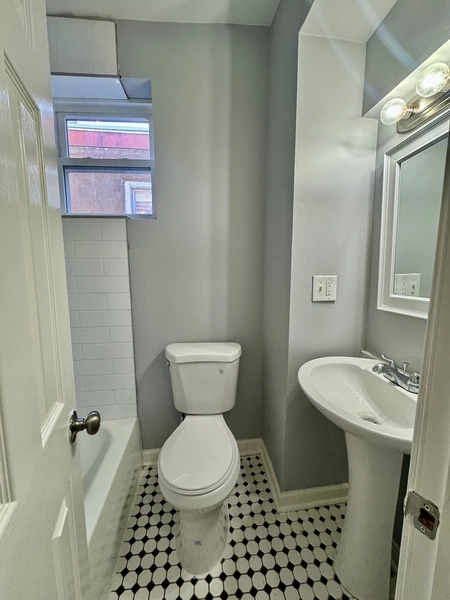 3 bedrooms apartment for rent in Glenwood - North Philadelphia, Philadelphia