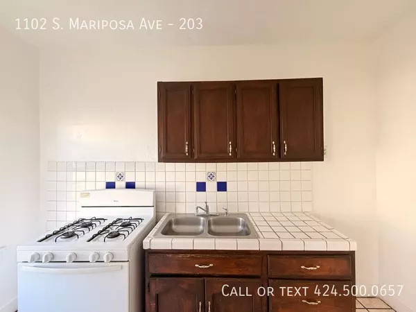 Studio Apartment for rent in Harvard Heights - Central Los Angeles, Los Angeles