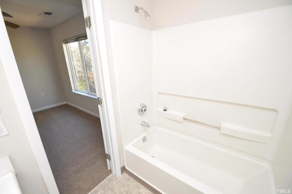 Coliving in Fairmont - Central Raleigh, Raleigh