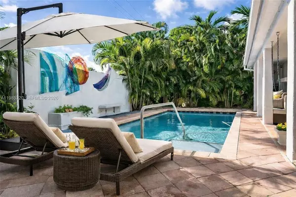 6 bedrooms apartment for rent in Westchester FL - Miami Dade, Miami