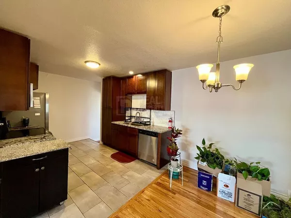 4 bedrooms apartment for rent in East Colfax - East Denver, Denver