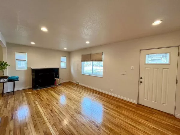 4 bedrooms apartment for rent in East Colfax - East Denver, Denver