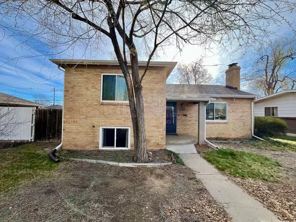 4 bedrooms apartment for rent in East Colfax - East Denver, Denver