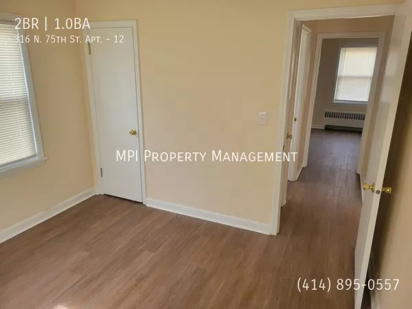 2 bedrooms apartment for rent in Bluemound Heights - West / SW Mil, Milwaukee