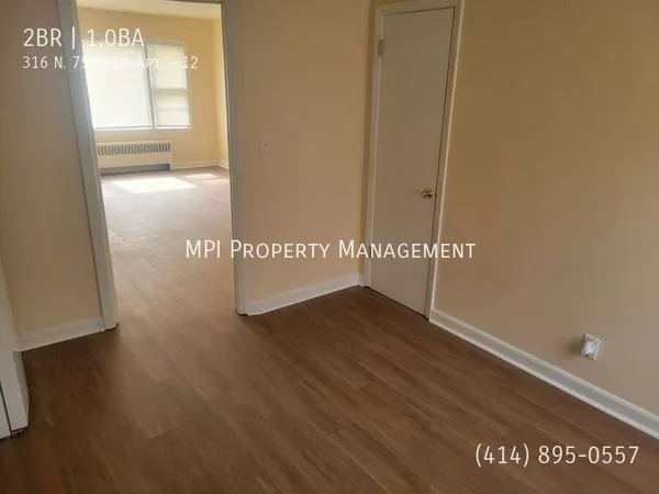 2 bedrooms apartment for rent in Bluemound Heights - West / SW Mil, Milwaukee