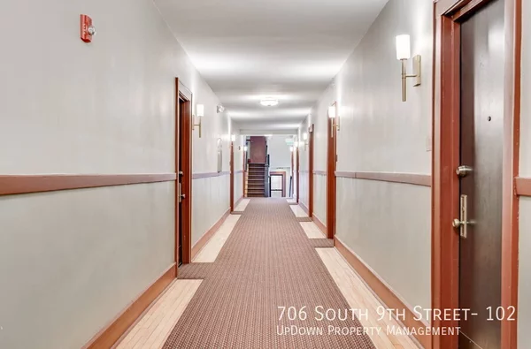 Studio Apartment for rent in Elliot Park - Central Minneapolis, Minneapolis