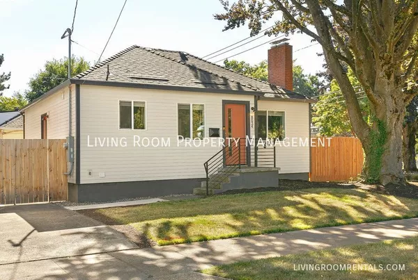 4 bedrooms apartment for rent in Brentwood-Darlington - SE Portland, Portland