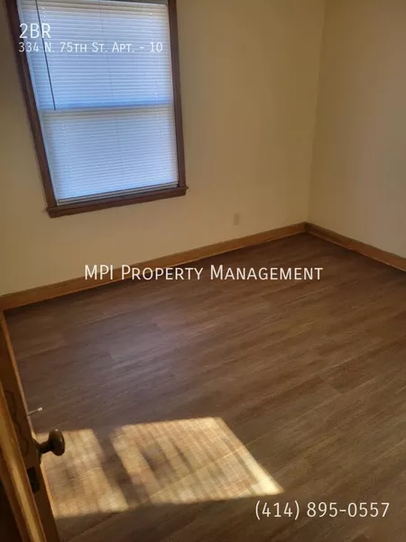 2 bedrooms apartment for rent in Bluemound Heights - West / SW Mil, Milwaukee