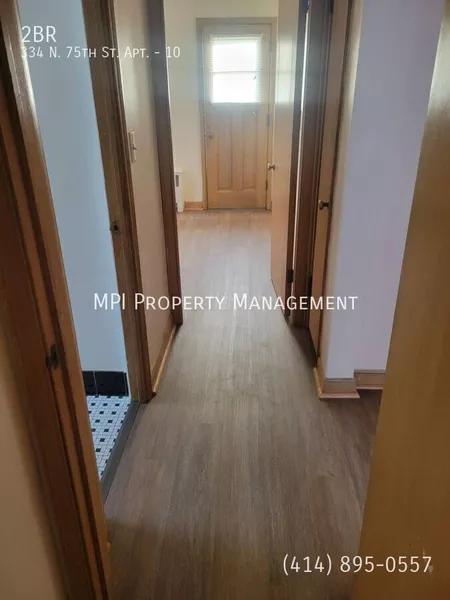 2 bedrooms apartment for rent in Bluemound Heights - West / SW Mil, Milwaukee