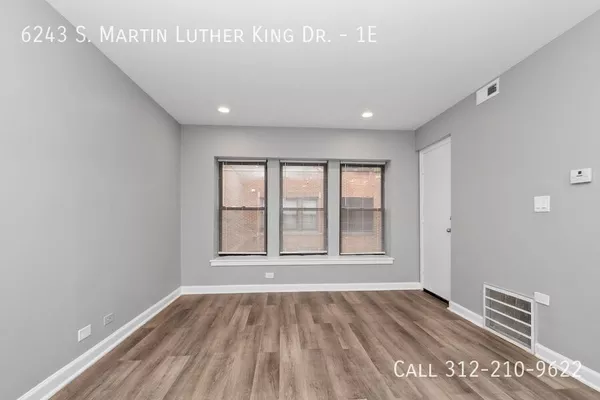 3 bedrooms apartment for rent in Woodlawn - South Side, Chicago