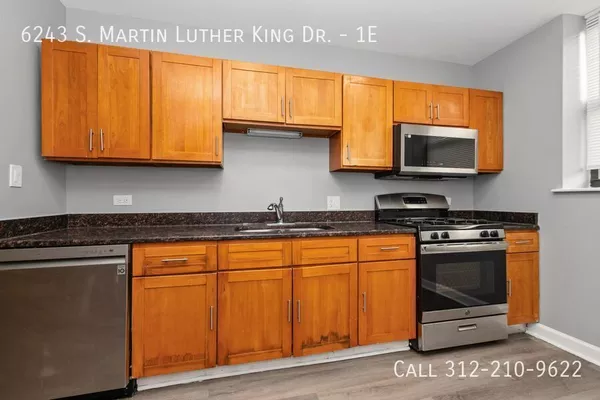 3 bedrooms apartment for rent in Woodlawn - South Side, Chicago