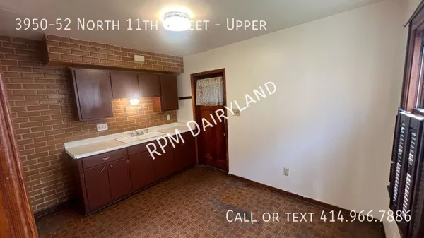 2 bedrooms apartment for rent in Arlington Heights - North Mil / North Shore, Milwaukee