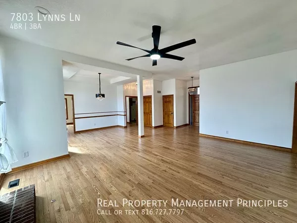 4 bedrooms apartment for rent in Parkville - Outer KCMO, Kansas City