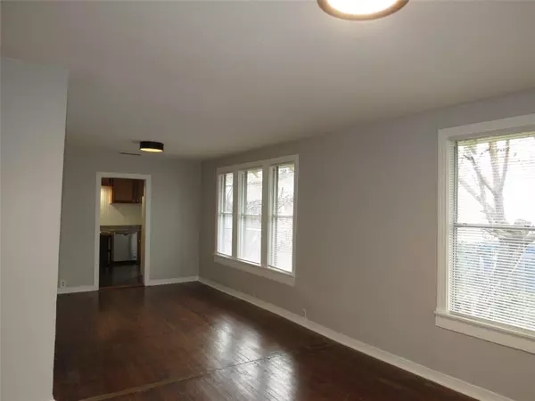 2 bedrooms apartment for rent in Hollywood/ Santa Monica - Ne Dallas, Dallas