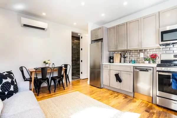 Coliving in Ridgewood - Queens, New York