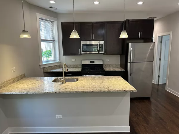 3 bedrooms apartment for rent in Ukrainian Village - West Side, Chicago