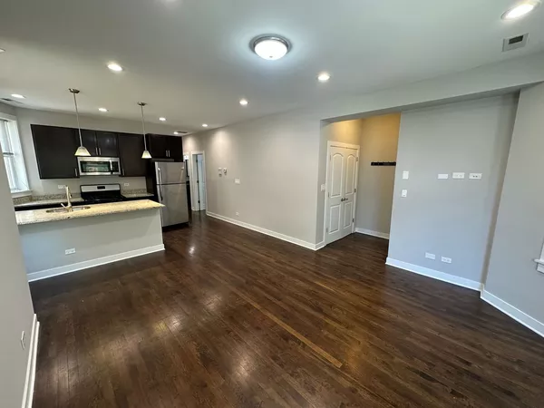 3 bedrooms apartment for rent in Ukrainian Village - West Side, Chicago