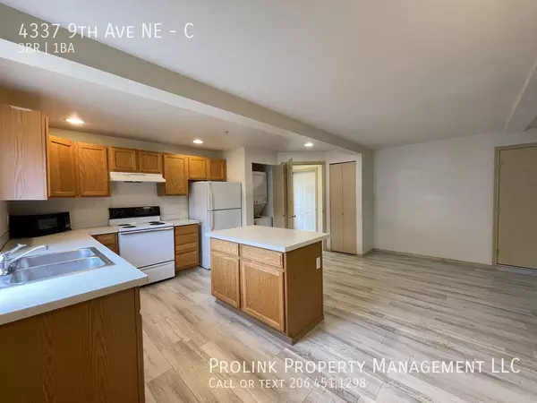 3 bedrooms apartment for rent in University District - North Seattle, Seattle