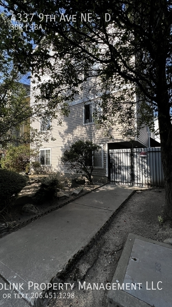 3 bedrooms apartment for rent in University District - North Seattle, Seattle