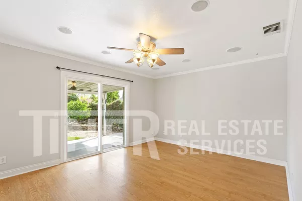 3 bedrooms apartment for rent in Colonial Village - SE SAC, Sacramento