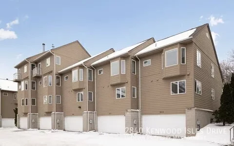 2 bedrooms apartment for rent in East Isles - Bde Maka Ska-Isles, Minneapolis