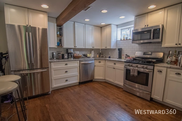 3 bedrooms apartment for rent in Roscoe Village - North Side, Chicago