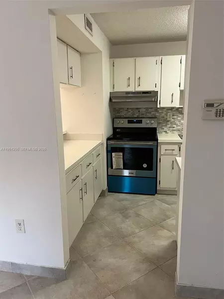 3 bedrooms apartment for rent in West Park - Broward County, Miami