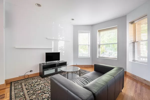 Coliving in Avondale - North Side, Chicago