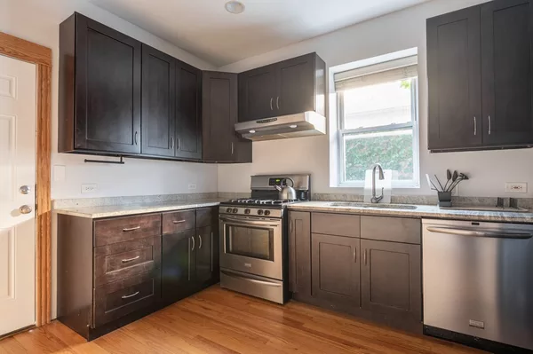 Coliving in Avondale - North Side, Chicago