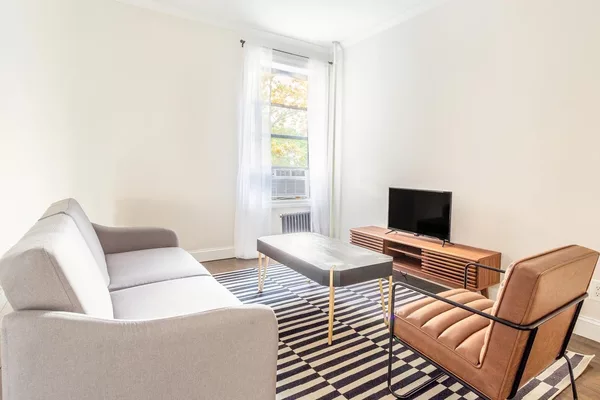 Coliving in Ditmas / Steinway - Queens, New York