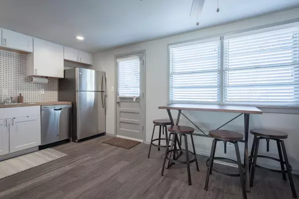 Coliving in Prairie Village - Outer KCK, Kansas City