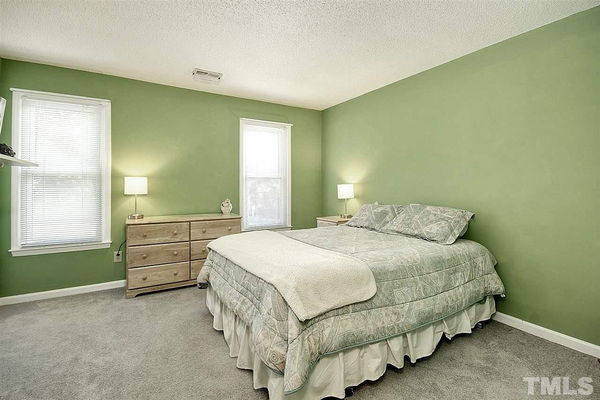 Coliving in Bryson Village - Outer Triangle, Raleigh