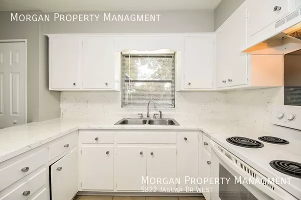 3 bedrooms apartment for rent in Cedar Hills - Westside, Jacksonville