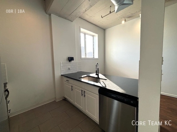 Studio Apartment for rent in Downtown Kansas City - KCMO, Kansas City