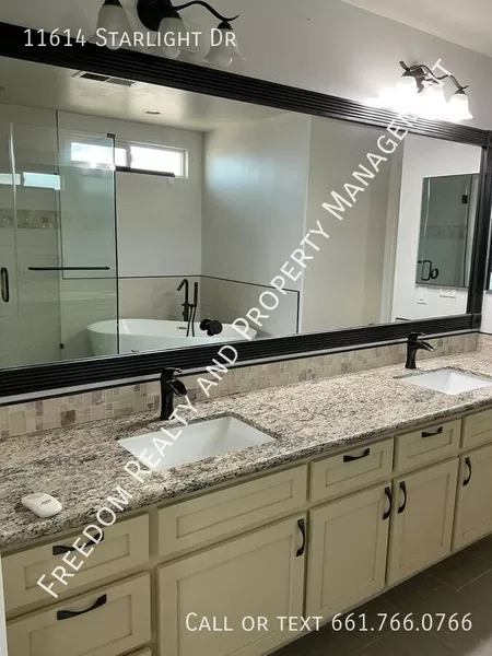 4 bedrooms apartment for rent in Rosedale - Central Bakersfield, Bakersfield