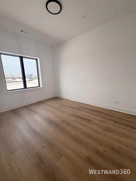 3 bedrooms apartment for rent in Little Italy/Uic - Central, Chicago