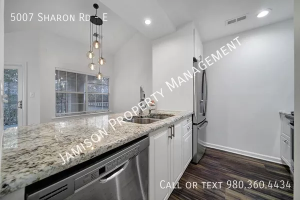 2 bedrooms apartment for rent in Beverly Woods - South Charlotte, Charlotte