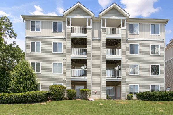 Coliving in Fairmont - Central Raleigh, Raleigh