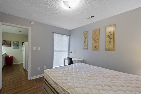 Coliving in Fairmont - Central Raleigh, Raleigh