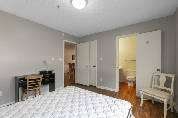 Coliving in Fairmont - Central Raleigh, Raleigh
