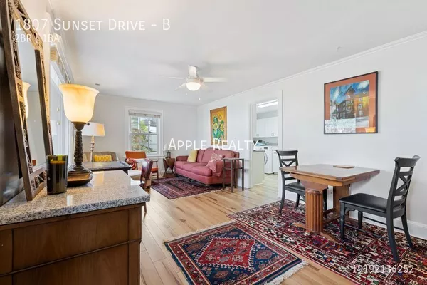2 bedrooms apartment for rent in Five Points - Central Raleigh, Raleigh